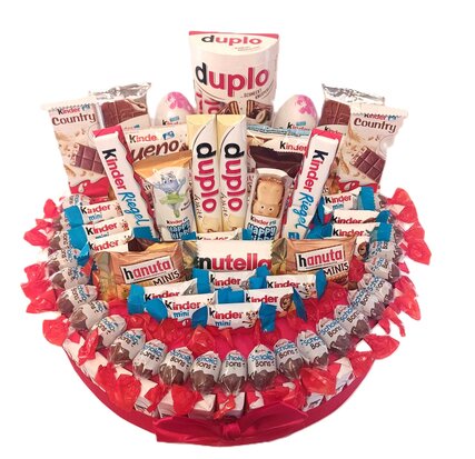 Snoeptaart met Kinder chocolade en Nutella koekjes