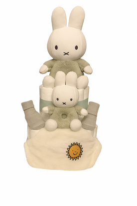 Luiertaart met Nijntje en knuffel Nijntje – kraamcadeau in fluffy groen