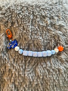 sleutelhanger van siliconen met auto