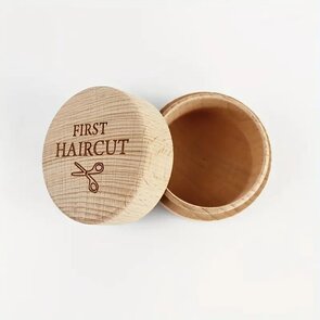 Houten haardoosje – First haircut