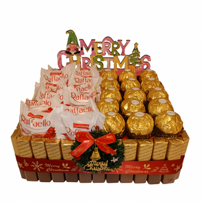 Luxe Kerst snoeptaart – Merci, Raffaello & Ferrero Rocher met Houten Kerstdecoratie (22 cm)