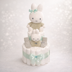 Luiertaart met Nijntje – Handgemaakt kraamcadeau in fluffy groen - Little Dutch