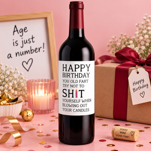 Grappige verjaardagswijn met opvallend etiket. Kies zelf tussen rode wijn, witte wijn of rosé wijn. De fles wijn is inbegrepen.